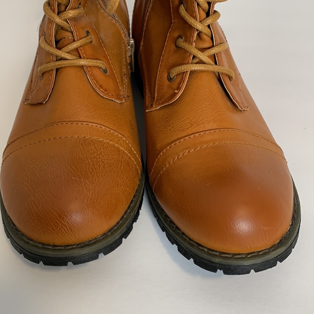 Brinley Co. Boots Size 10 - Picture 2 of 7